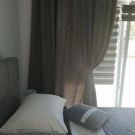 Lejlighed Apartman Lucano *